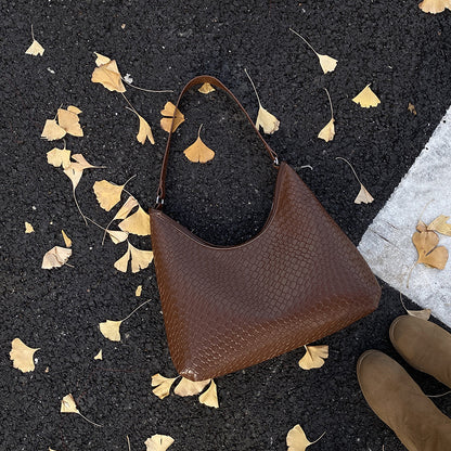 Shoulder Bag Women's Bag Retro Premium Underarm Bag Large Capacity Woven Bag Commuter Tote