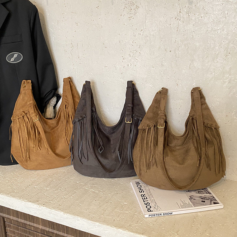 Autumn And Winter New Large Capacity Versatile Dumpling Bag Retro Messenger Bag